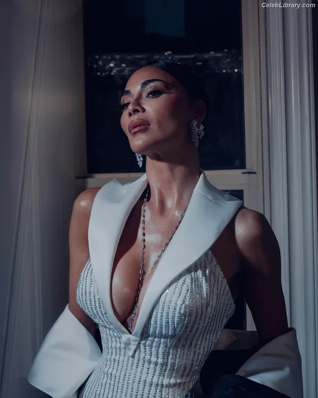 Nicole Scherzinger photo 21 of 1187