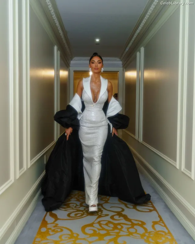 Nicole Scherzinger photo 3 of 1187