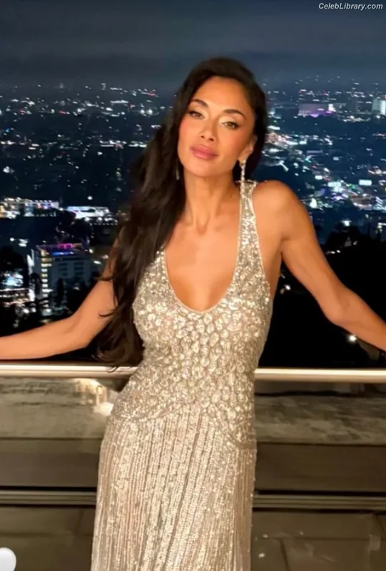 Nicole Scherzinger photo 18 of 1187