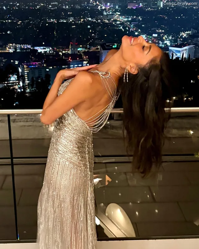 Nicole Scherzinger photo 19 of 1187