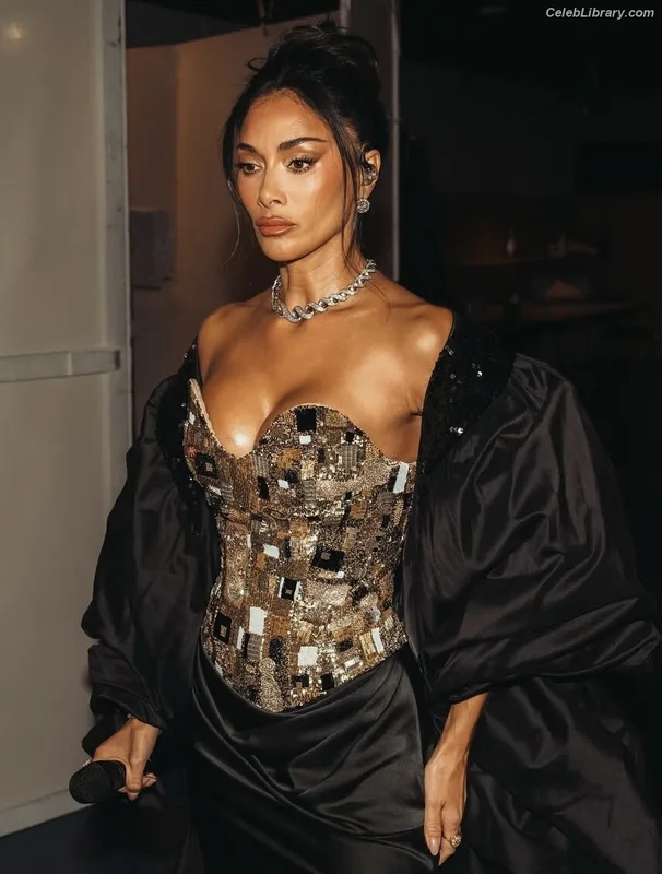 Nicole Scherzinger photo 3 of 1187