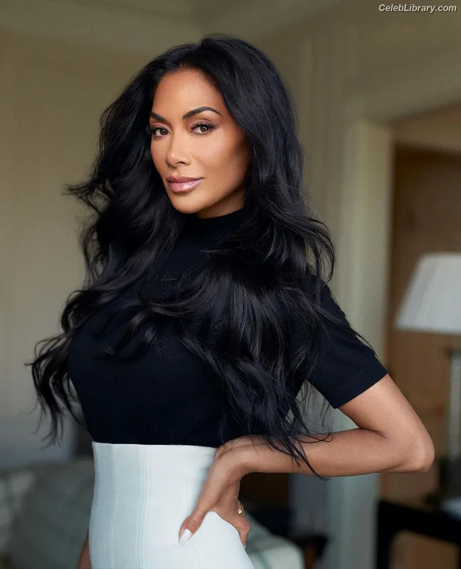 Nicole Scherzinger photo 4 of 1187