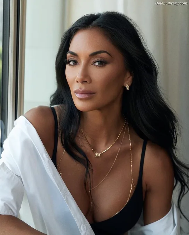 Nicole Scherzinger photo 5 of 1187
