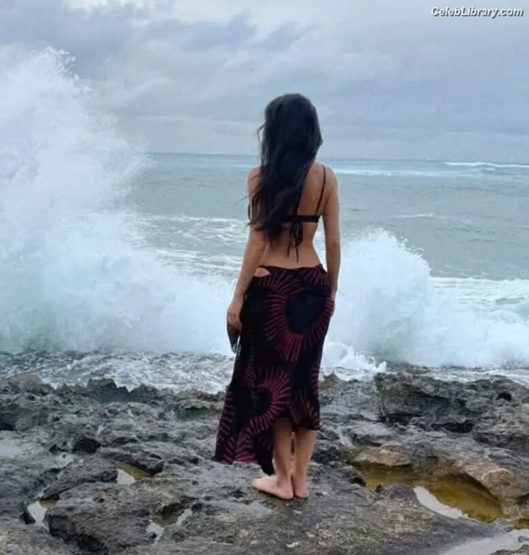Nicole Scherzinger photo 14 of 1187
