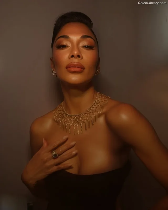 Nicole Scherzinger photo 20 of 1187
