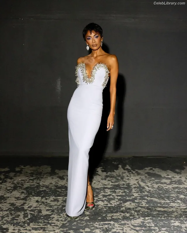 Nicole Scherzinger photo 21 of 1187