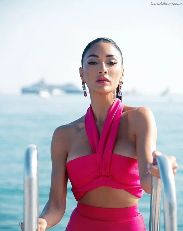 Nicole Scherzinger photo 5 of 1187