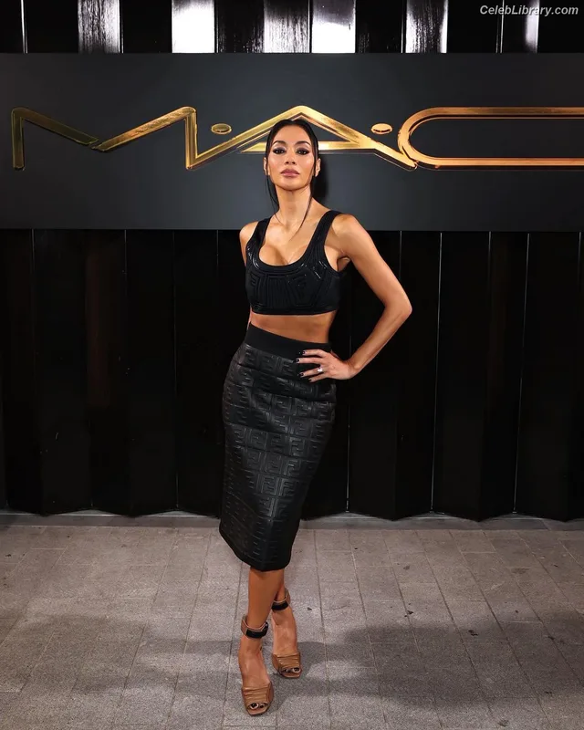 Nicole Scherzinger photo 11 of 1187