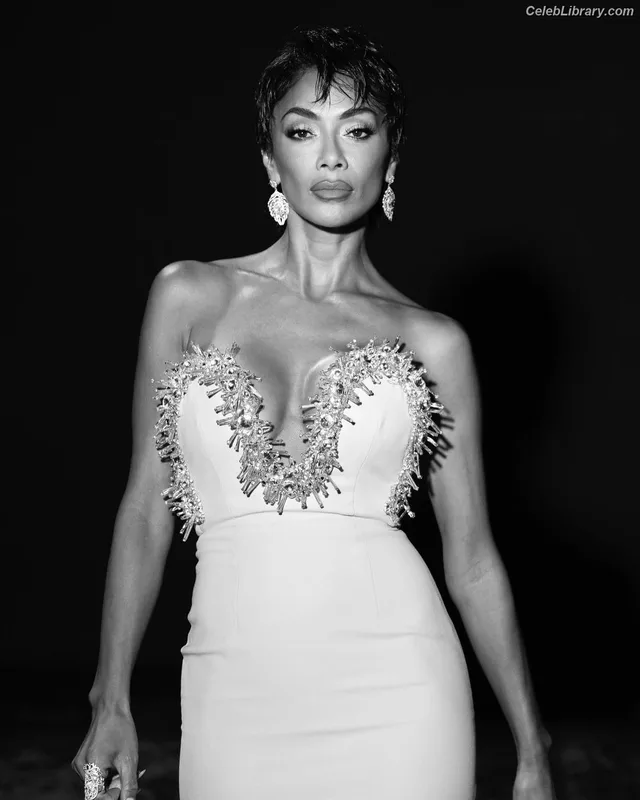 Nicole Scherzinger photo 22 of 1187