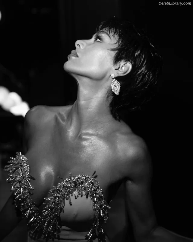 Nicole Scherzinger photo 24 of 1187