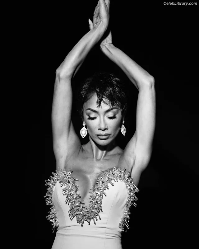 Nicole Scherzinger photo 20 of 1187