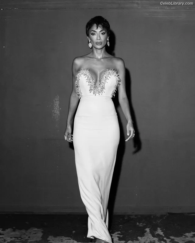 Nicole Scherzinger photo 1 of 1187