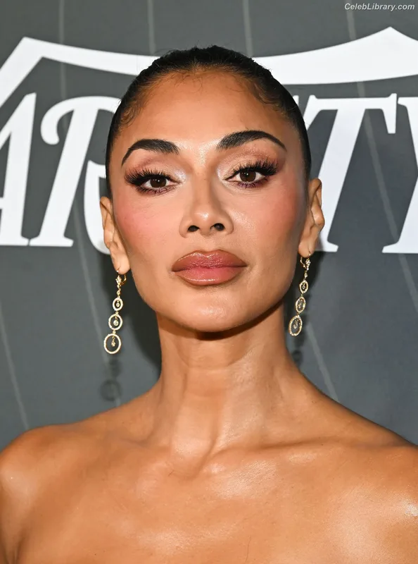 Nicole Scherzinger photo 18 of 1187