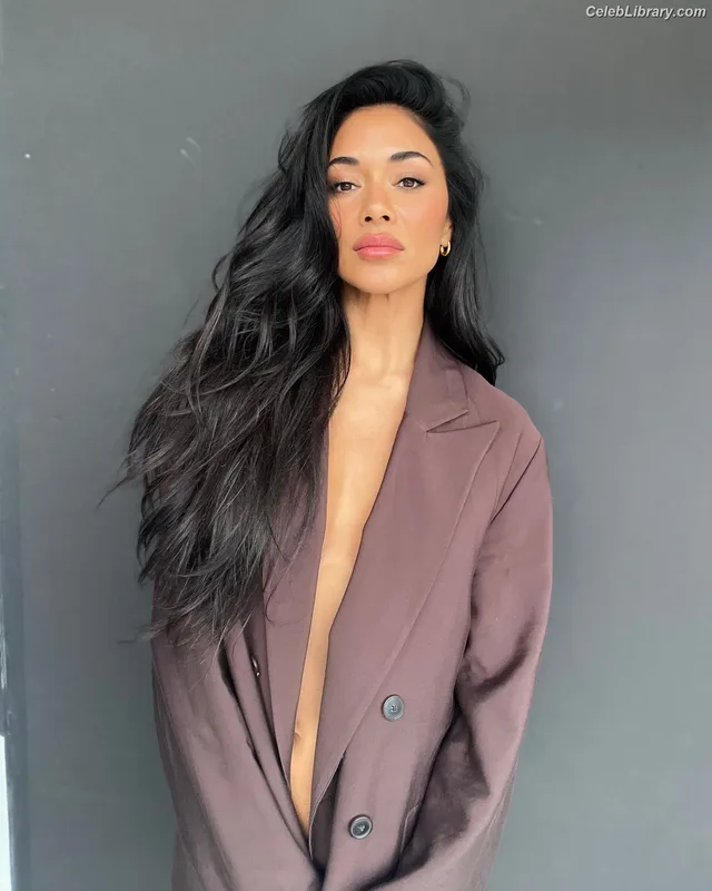 Nicole Scherzinger photo 8 of 1187