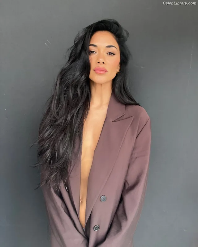 Nicole Scherzinger photo 12 of 1187