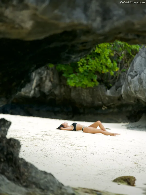 Nicole Scherzinger photo 20 of 1187