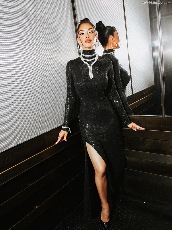 Nicole Scherzinger photo 14 of 1187