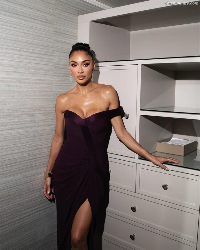 Nicole Scherzinger photo 2 of 1187