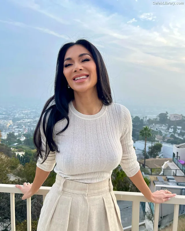 Nicole Scherzinger photo 5 of 1187
