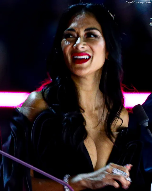 Nicole Scherzinger photo 7 of 1187