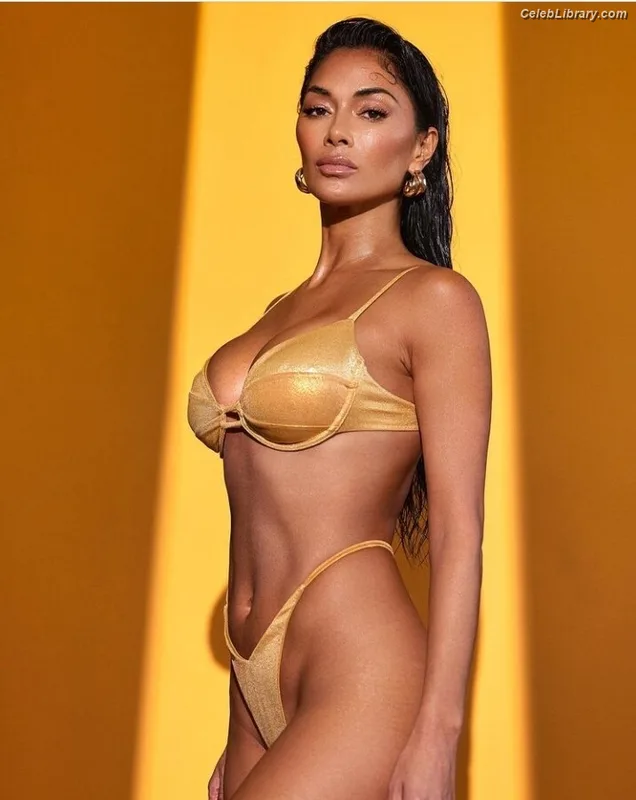 Nicole Scherzinger photo 7 of 1187