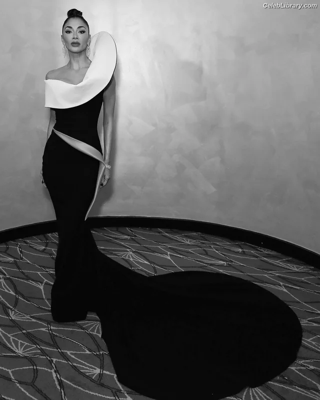 Nicole Scherzinger photo 7 of 1187