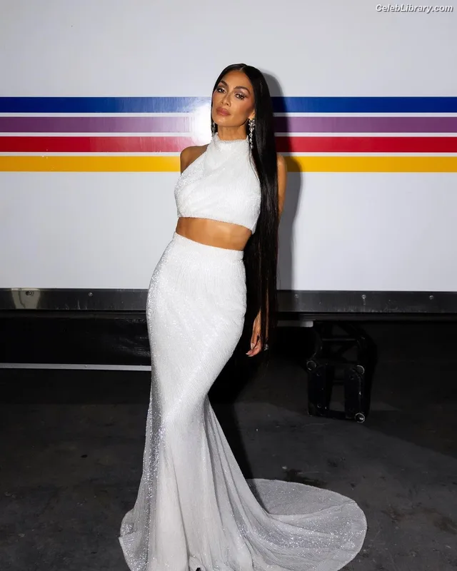 Nicole Scherzinger photo 15 of 1187