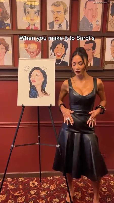 Nicole Scherzinger photo 22 of 1187