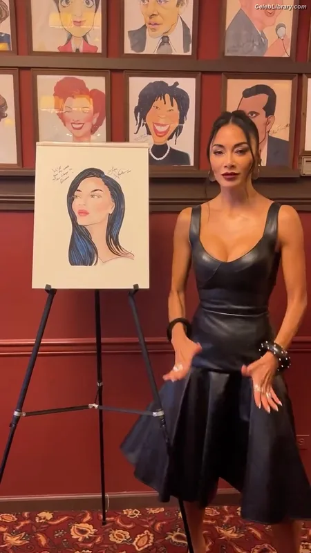Nicole Scherzinger photo 23 of 1187