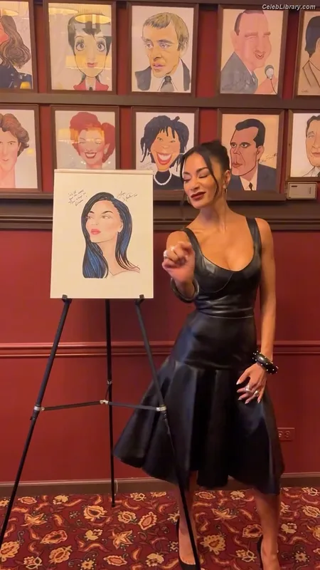Nicole Scherzinger photo 24 of 1187