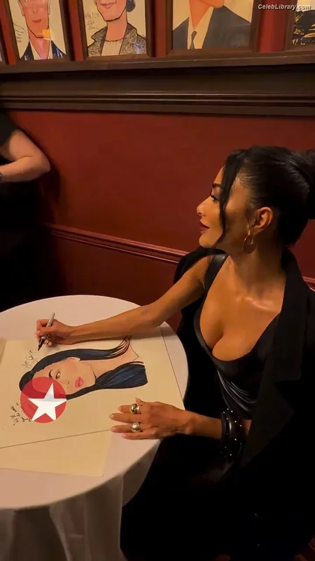 Nicole Scherzinger photo 5 of 1187
