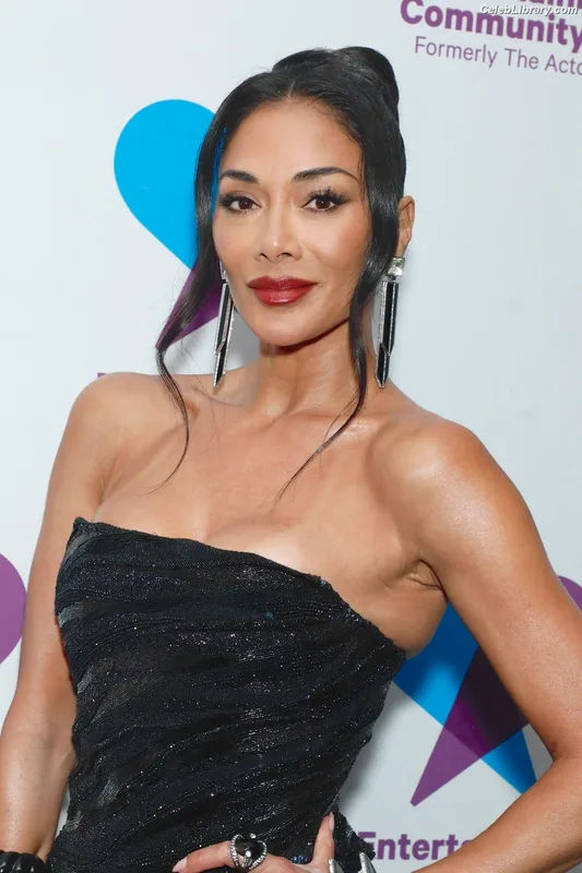 Nicole Scherzinger photo 12 of 1187
