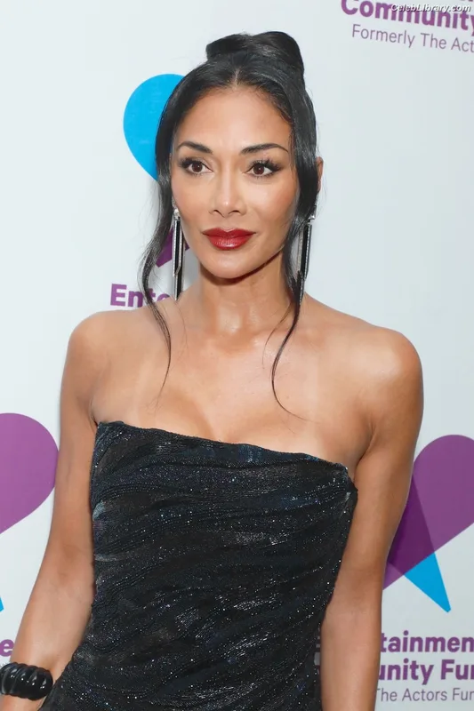 Nicole Scherzinger photo 21 of 1187