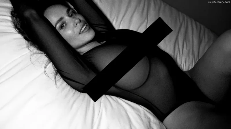 Nicolle Radzivil photo 22 of 124