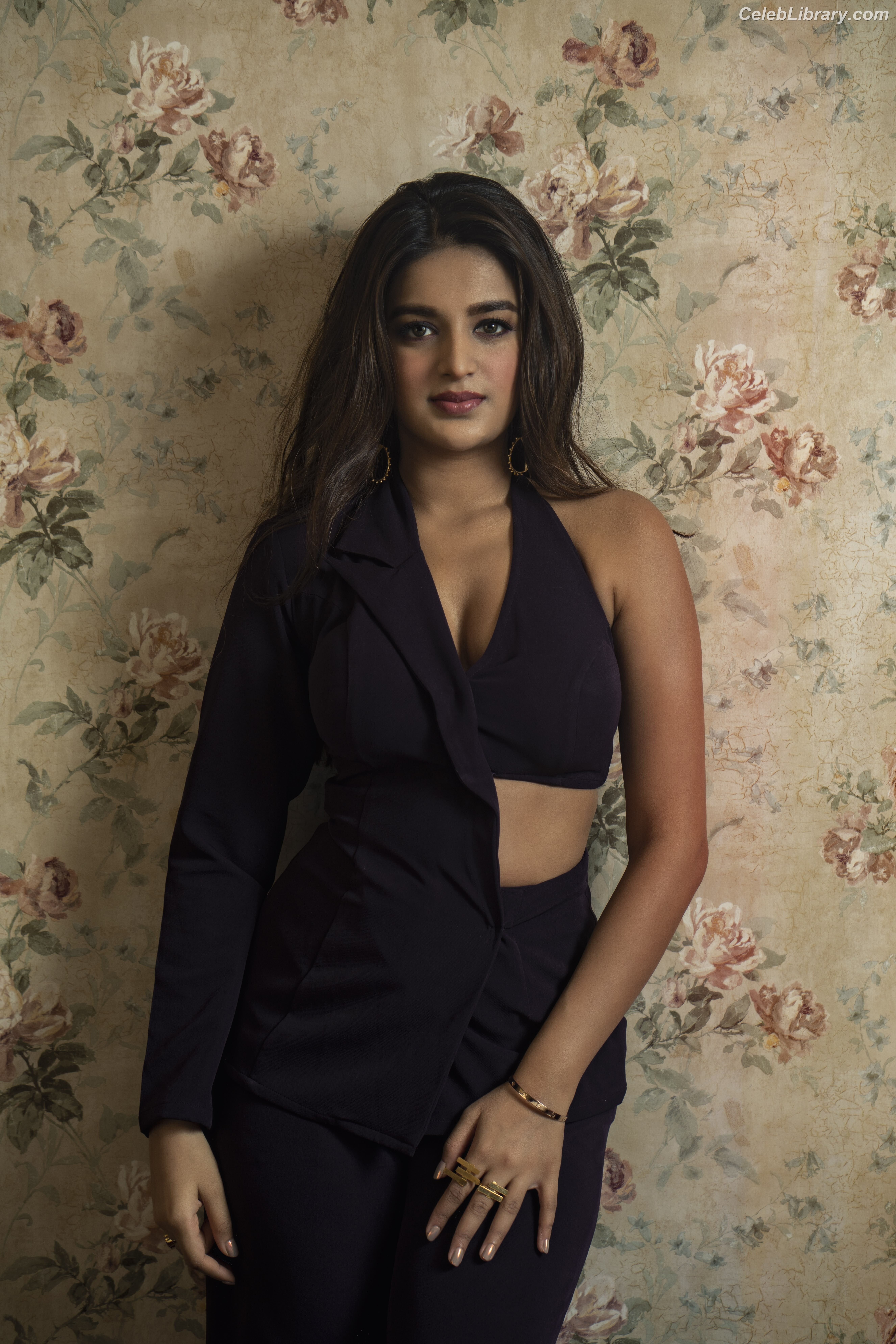 Nidhhi Agerwal photo 23 of 100