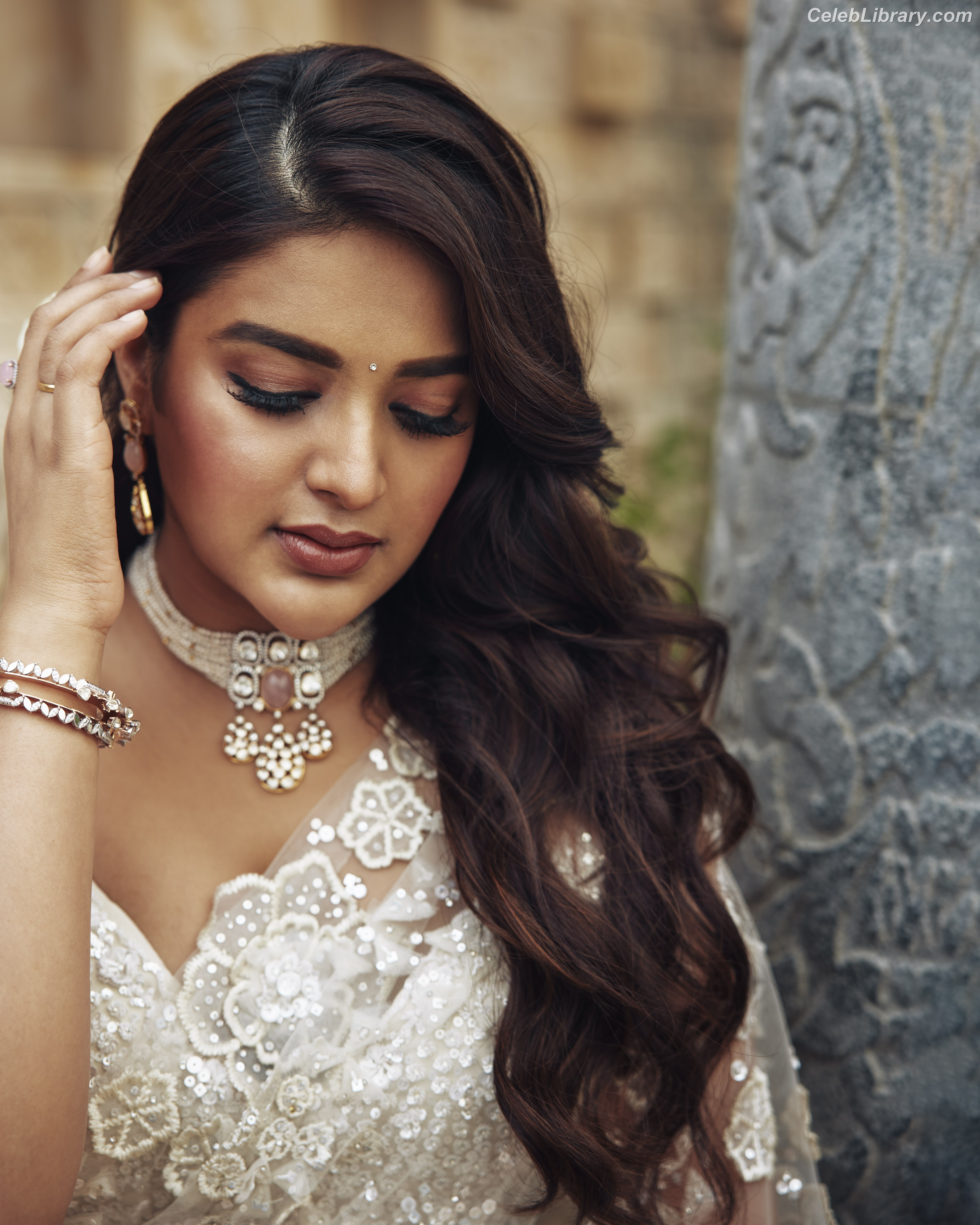 Nidhhi Agerwal photo 21 of 100