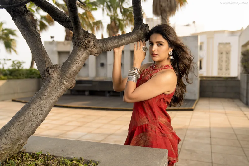 Nidhhi Agerwal photo 17 of 100