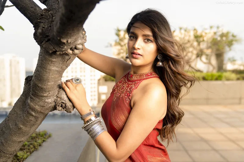 Nidhhi Agerwal photo 2 of 100