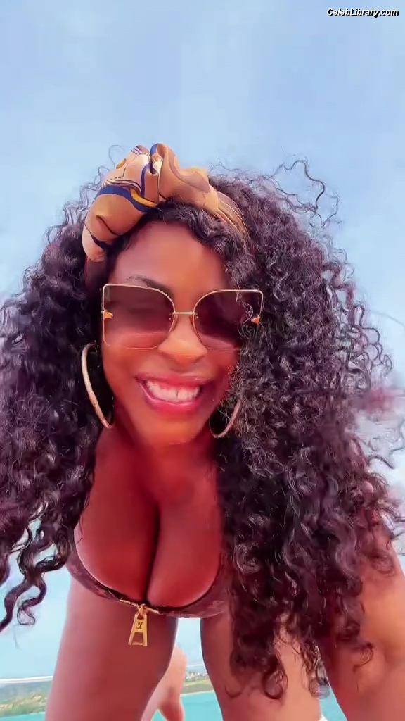 Niecy Nash photo 9 of 153