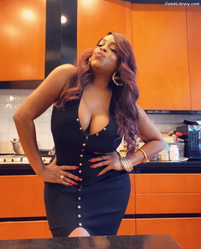 Niecy Nash photo 16 of 153