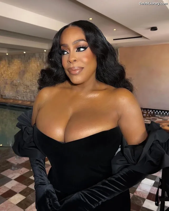 Niecy Nash photo 9 of 153