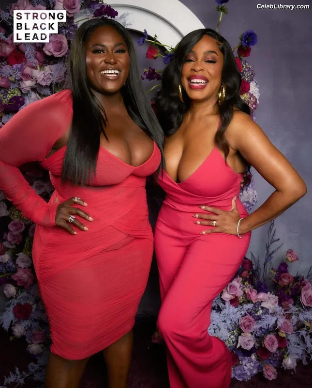 Niecy Nash photo 11 of 153