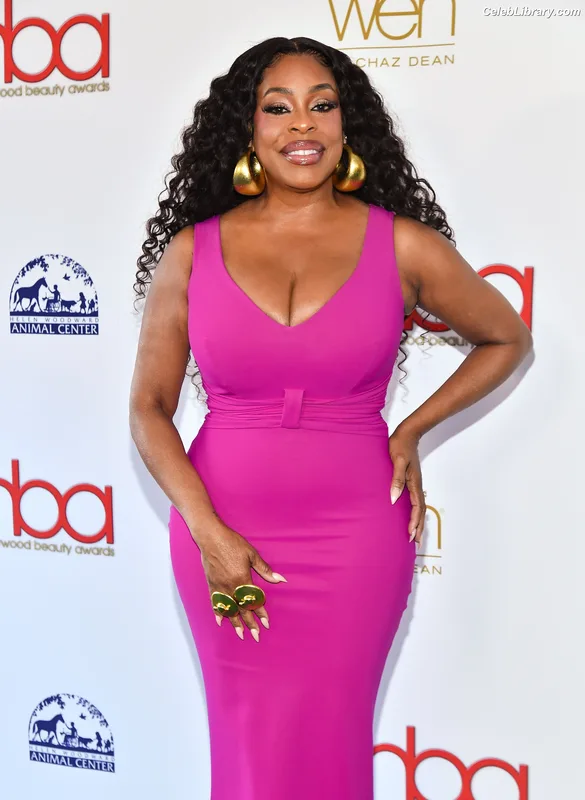 Niecy Nash photo 9 of 153