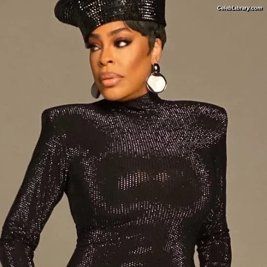 Niecy Nash photo 16 of 153