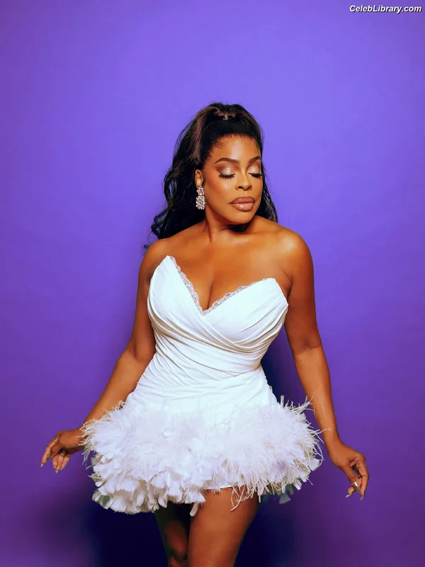 Niecy Nash photo 2 of 153