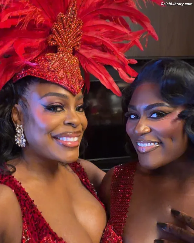 Niecy Nash photo 8 of 153