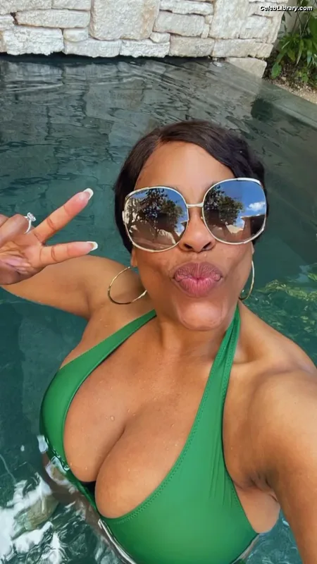 Niecy Nash photo 15 of 153