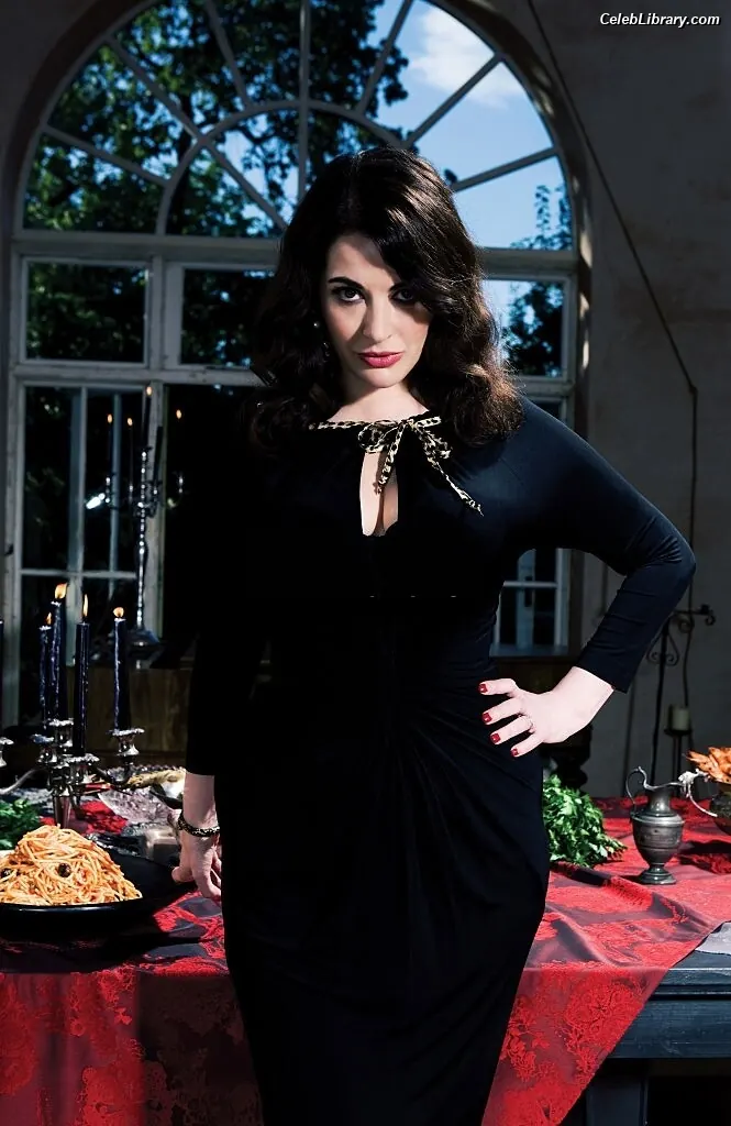 Nigella Lawson photo 1 of 354