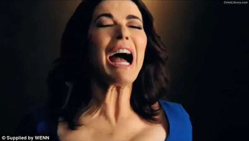 Nigella Lawson photo 3 of 355