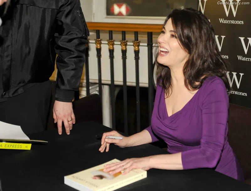 Nigella Lawson photo 4 of 355